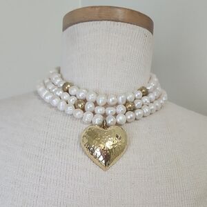 Elegant Pearl and Gold Heart Necklace